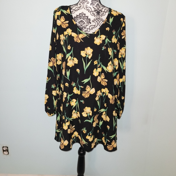 Boho Floral Dress - Picture 6 of 8